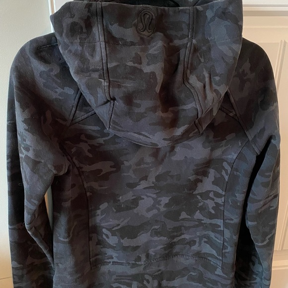 Lululemon scuba hoodie worn 3 times - Picture 2 of 2